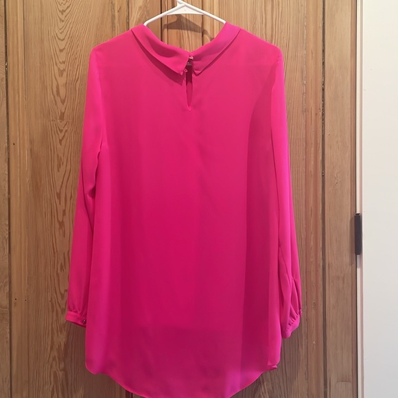 Vince Camuto Hot Pink Blouse - Size Medium - Picture 7 of 11